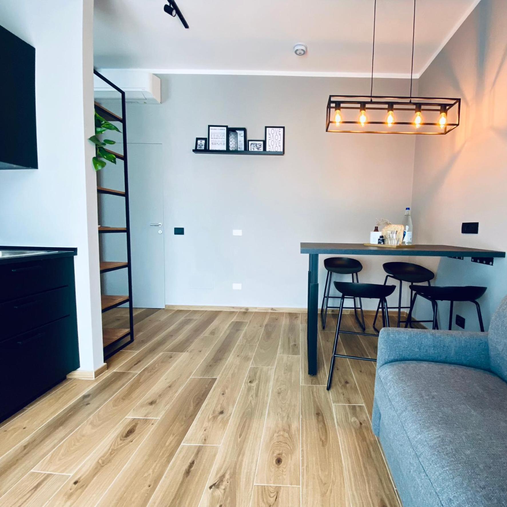M4 Black Monolocale Moderno E Funzionale Scandicci Exteriör bild